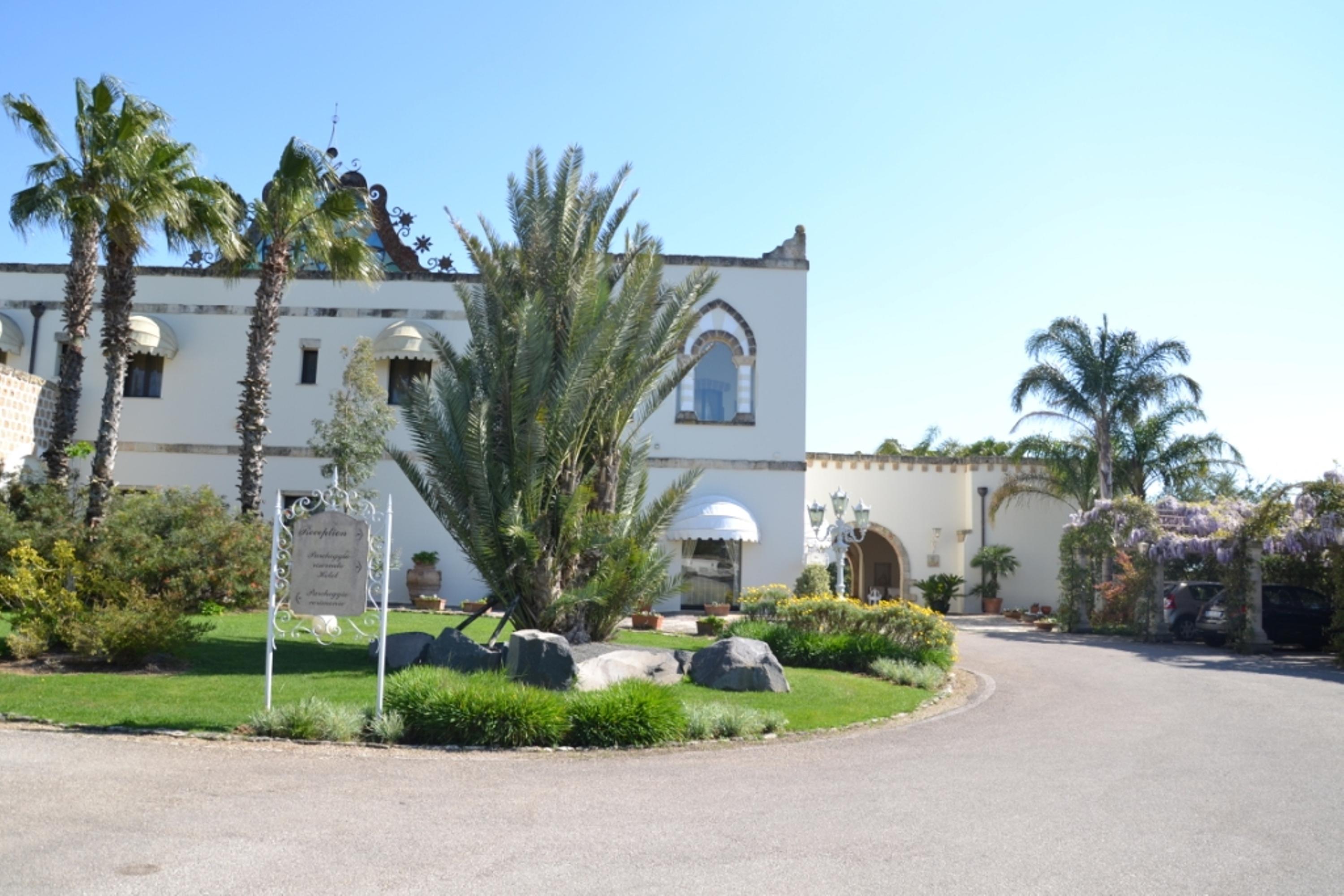 Sangiorgio & Hotel Cutrofiano